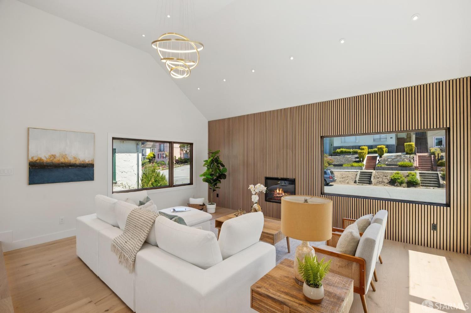 Detail Gallery Image 7 of 50 For 2015 16th Ave, San Francisco,  CA 94116 - 5 Beds | 4 Baths