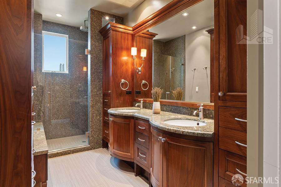 Detail Gallery Image 9 of 20 For 824 Vallejo St, San Francisco,  CA 94133 - – Beds | – Baths