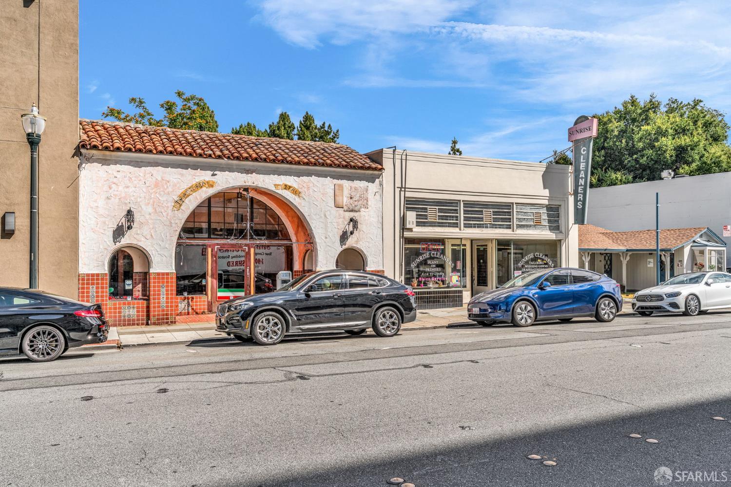 Detail Gallery Image 1 of 28 For 233 Baldwin St, San Mateo,  CA 94401 - – Beds | – Baths