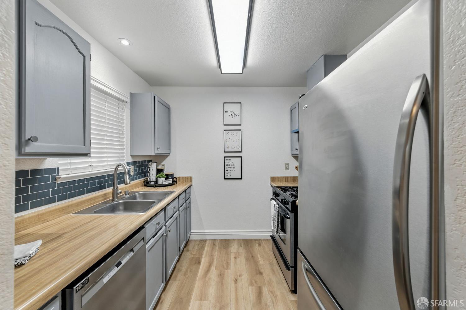 Detail Gallery Image 8 of 36 For 8266 Gaunt Ave #F1,  Gilroy,  CA 95020 - 2 Beds | 1/1 Baths