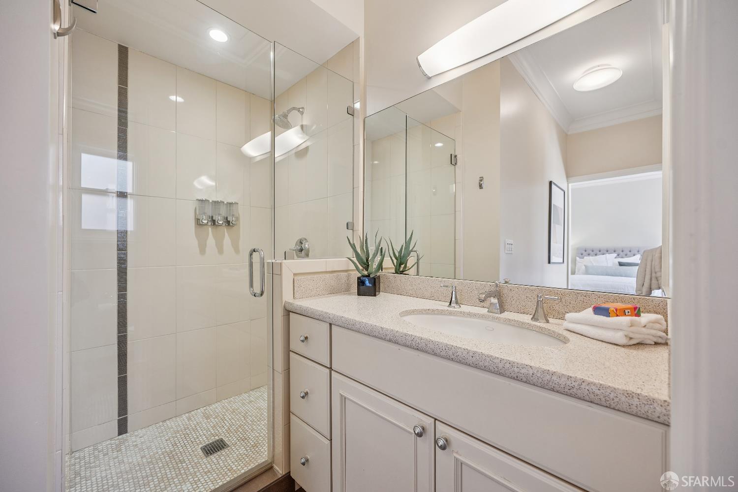 Detail Gallery Image 34 of 51 For 2145 Powell St, San Francisco,  CA 94133 - 2 Beds | 2 Baths