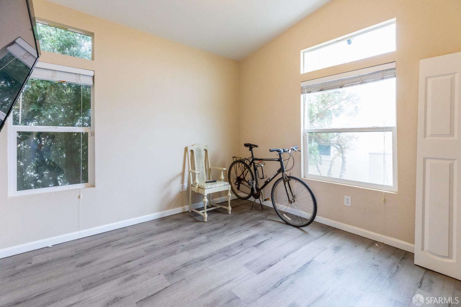 Detail Gallery Image 22 of 55 For 125 1st Ave, Pacifica,  CA 94044 - 1 Beds | 1 Baths