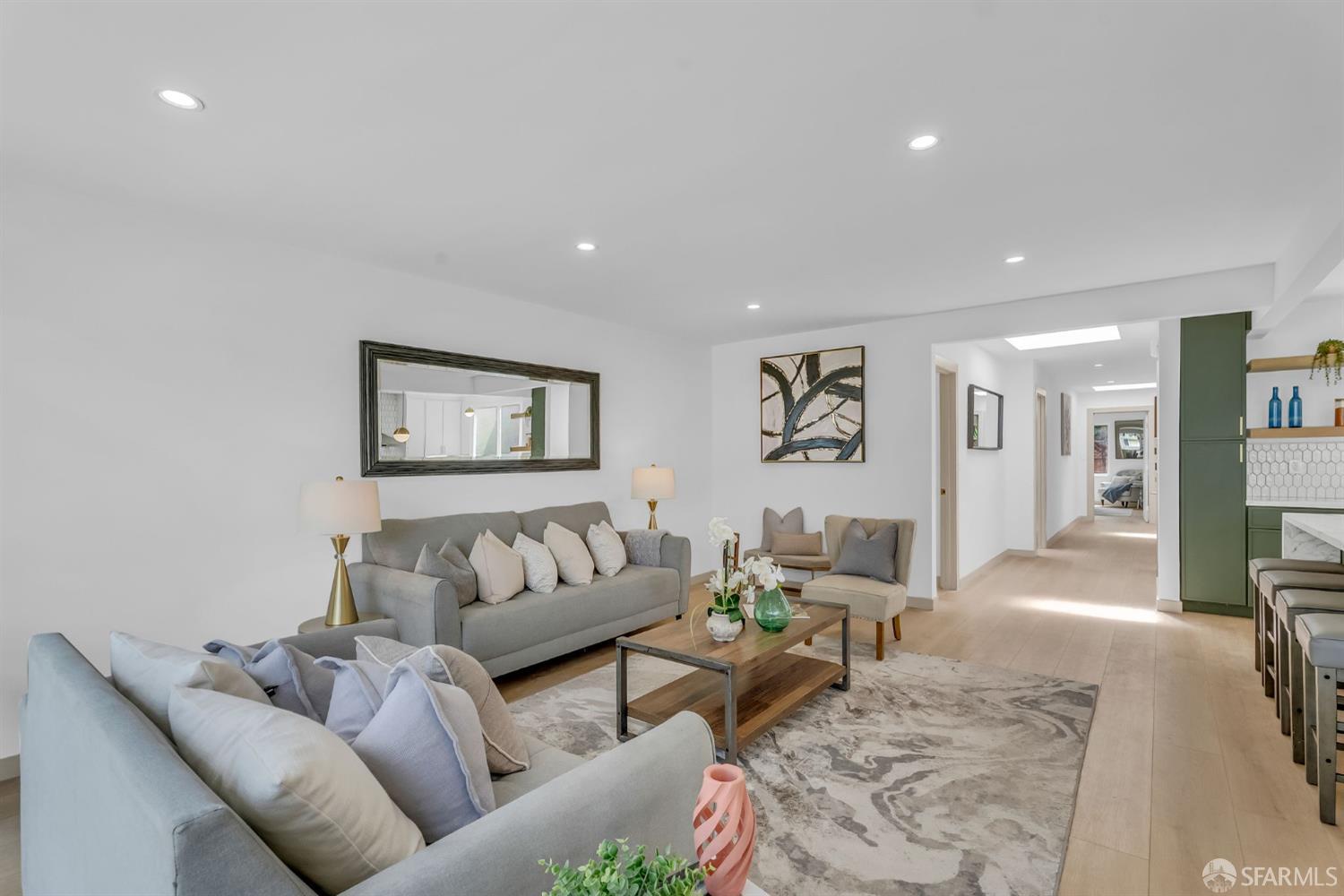 Detail Gallery Image 8 of 80 For 1739 Quesada Ave, San Francisco,  CA 94124 - 3 Beds | 2 Baths