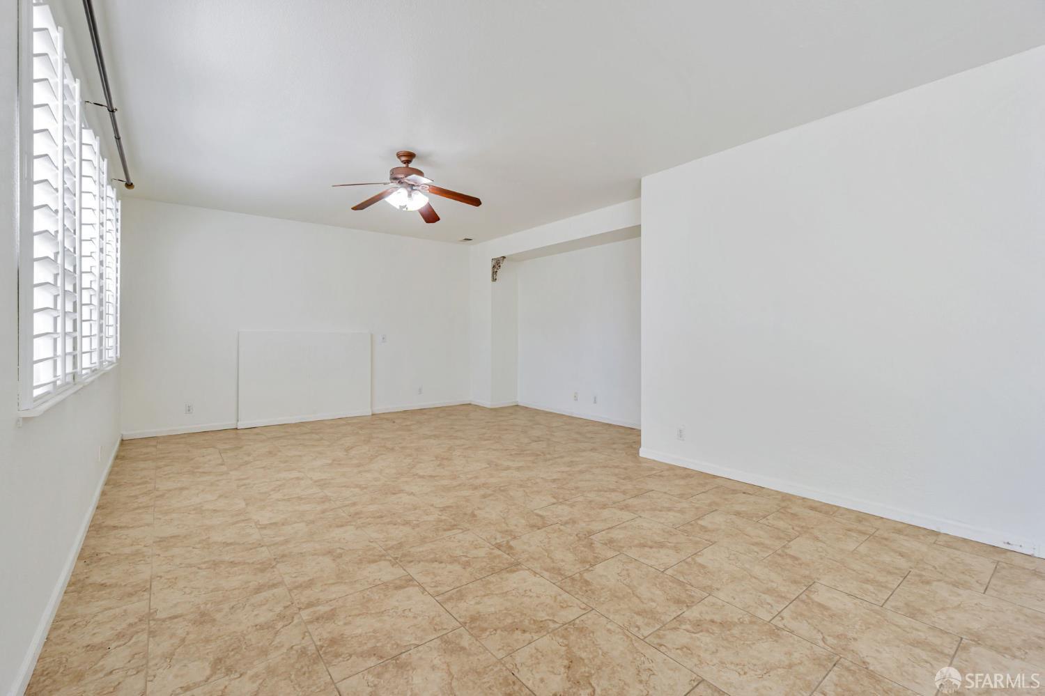 Detail Gallery Image 9 of 52 For 305 Malicoat Ave, Oakley,  CA 94561 - 4 Beds | 2/1 Baths