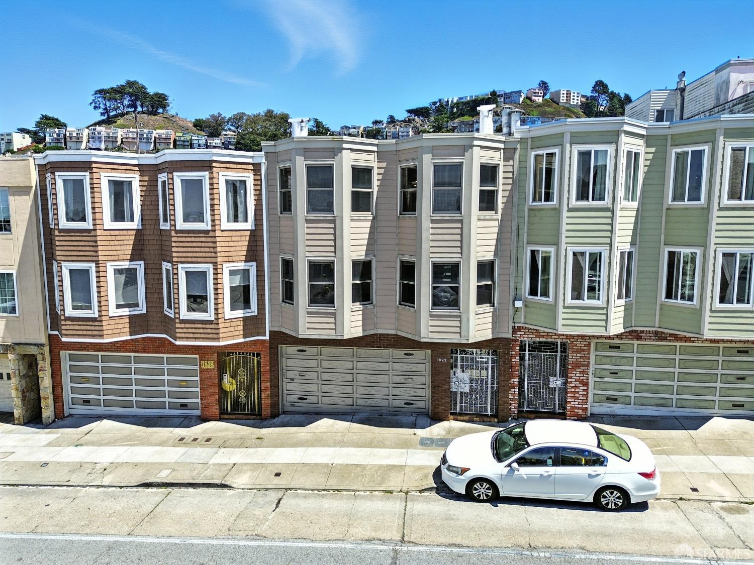 Photo #2: 425061446 Listing 