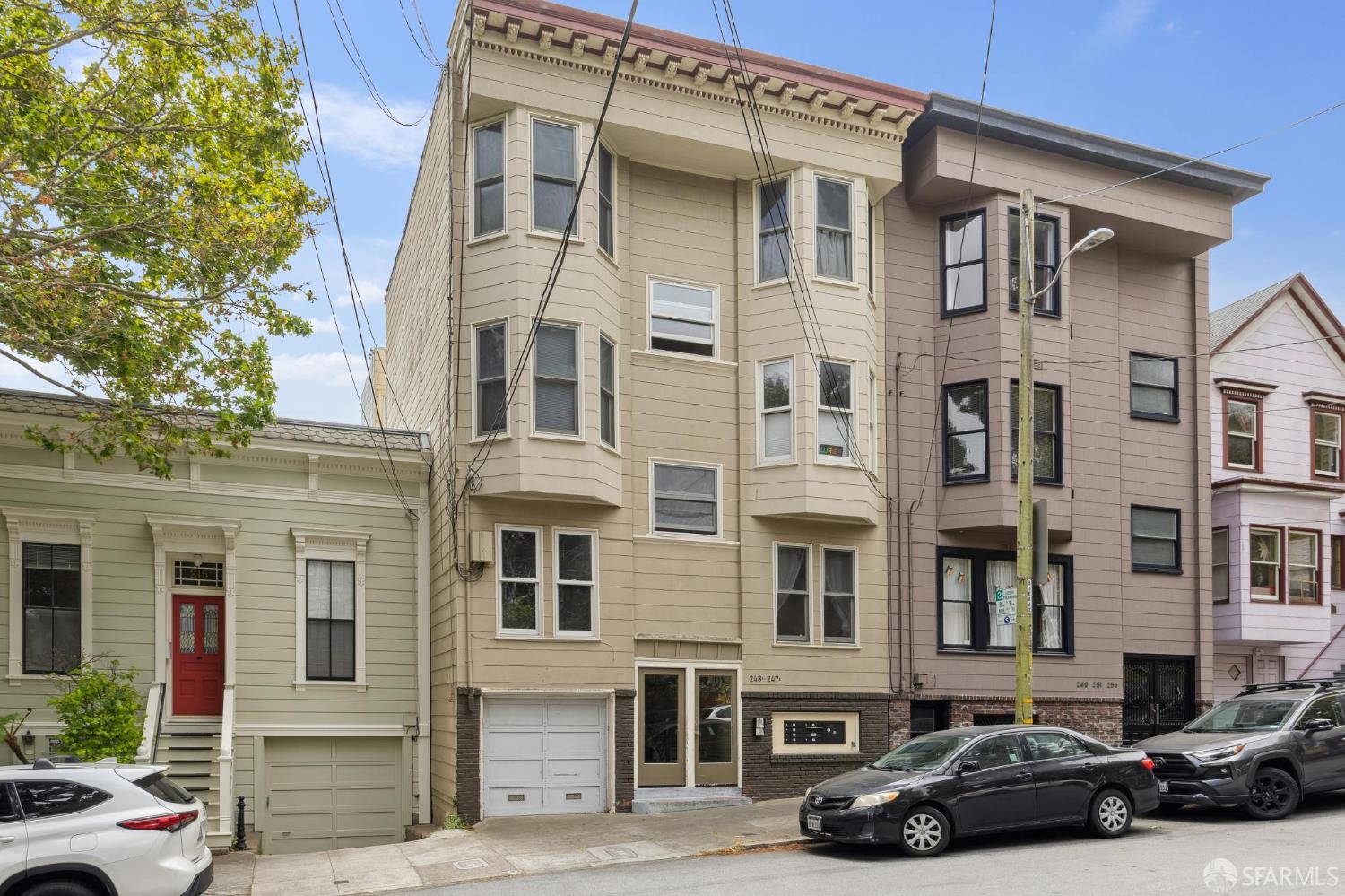 Photo #2: 425067142 Listing 