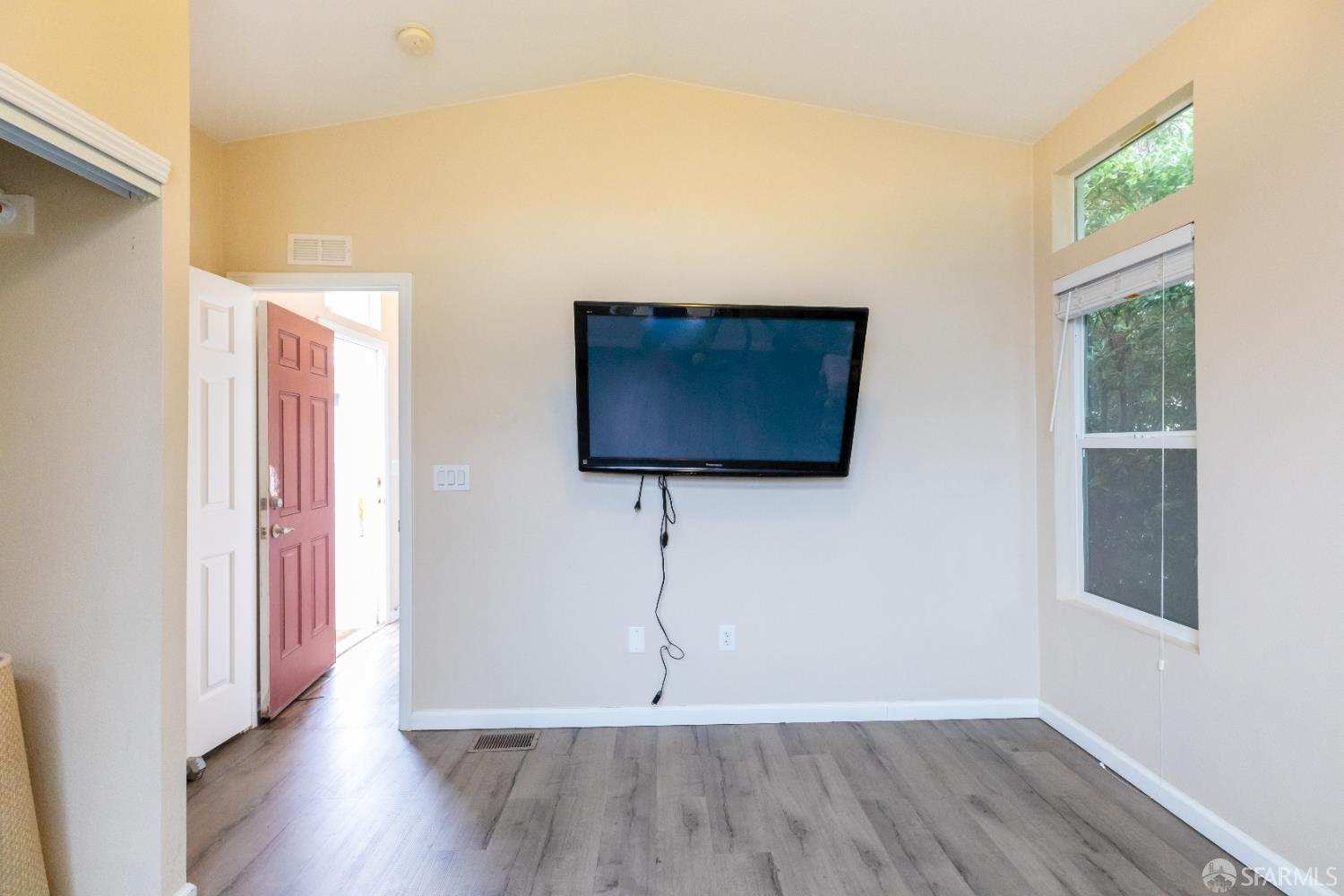 Detail Gallery Image 19 of 55 For 125 1st Ave, Pacifica,  CA 94044 - 1 Beds | 1 Baths