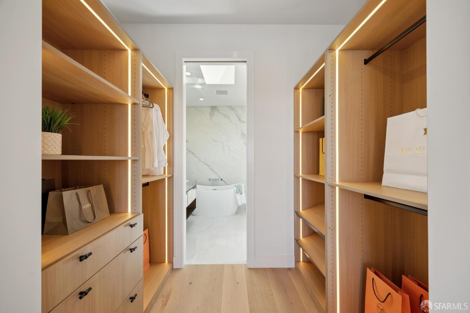 Detail Gallery Image 21 of 50 For 2015 16th Ave, San Francisco,  CA 94116 - 5 Beds | 4 Baths