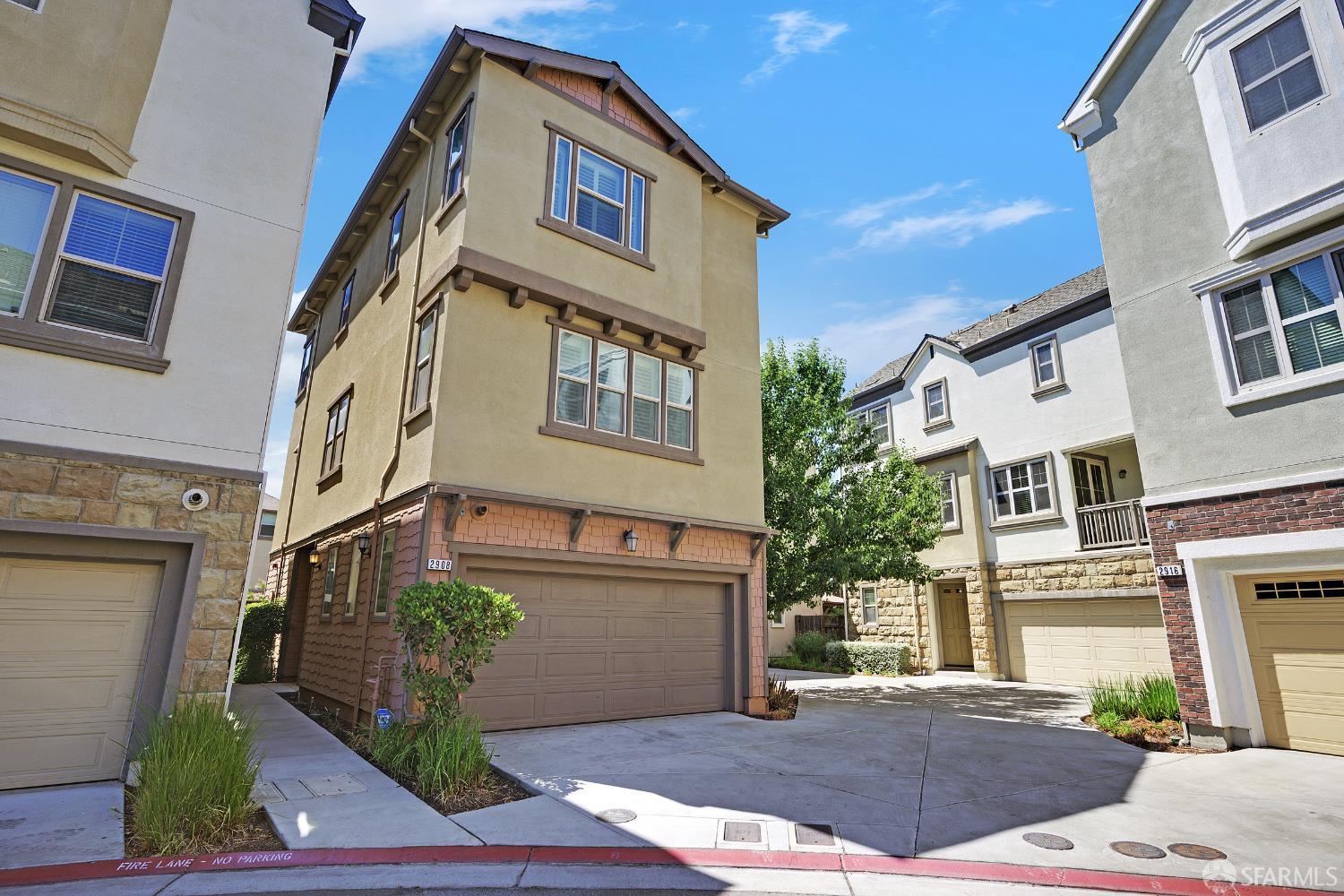 Detail Gallery Image 1 of 33 For 2908 Worthing Common Cir, Livermore,  CA 94550 - 4 Beds | 3/1 Baths