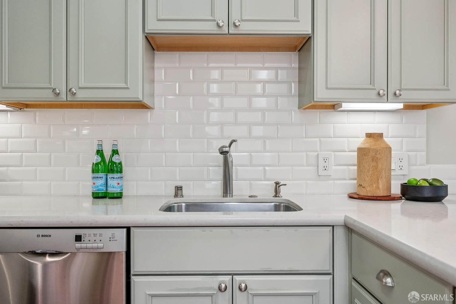 Detail Gallery Image 17 of 51 For 2145 Powell St, San Francisco,  CA 94133 - 2 Beds | 2 Baths
