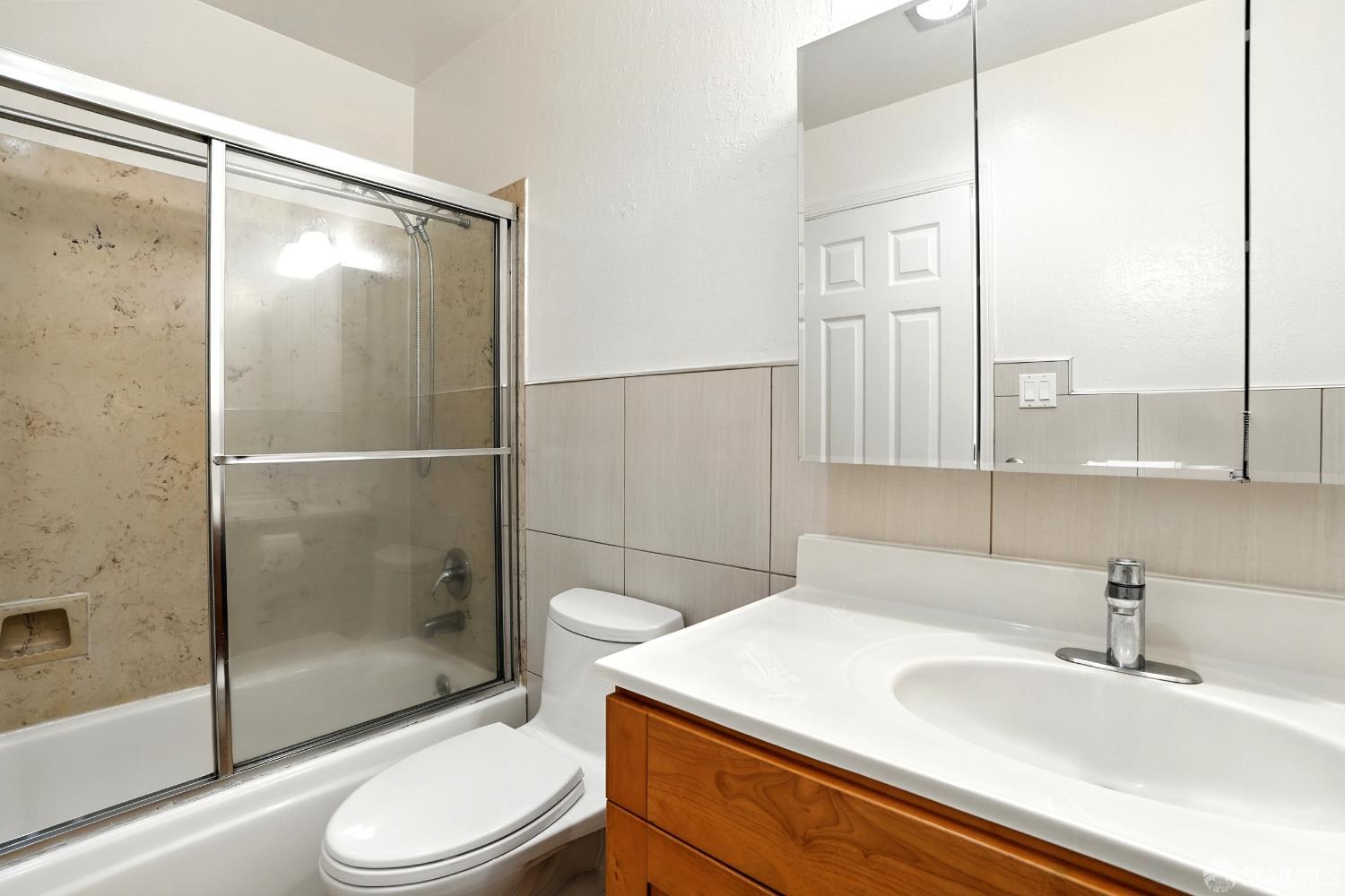 Photo #20: 425061424 Listing: Photo #20