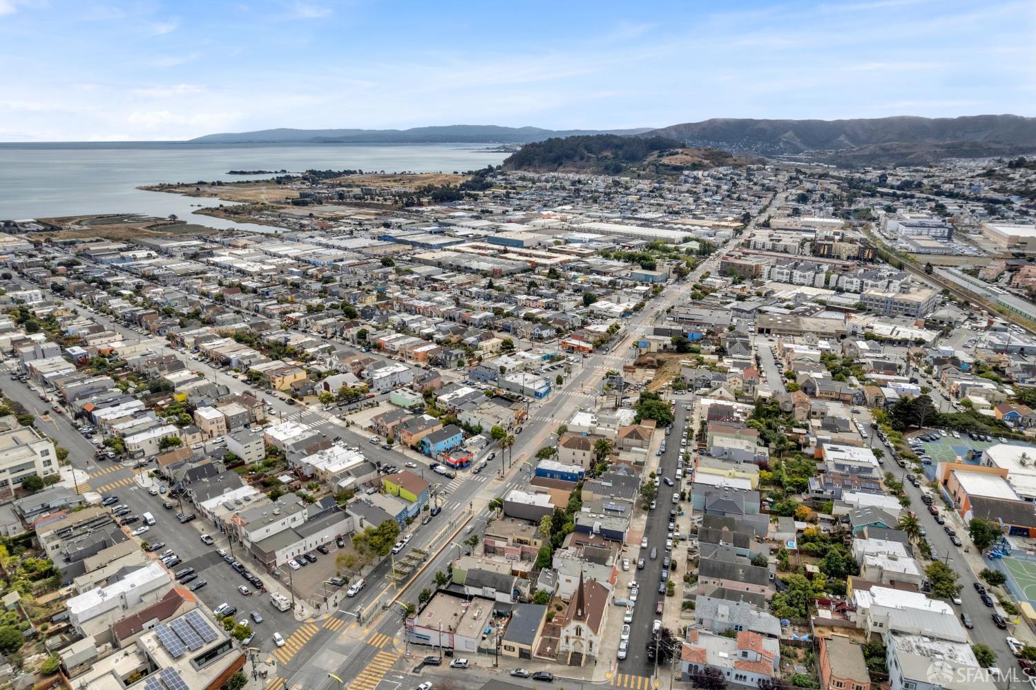 Detail Gallery Image 69 of 80 For 1739 Quesada Ave, San Francisco,  CA 94124 - 3 Beds | 2 Baths