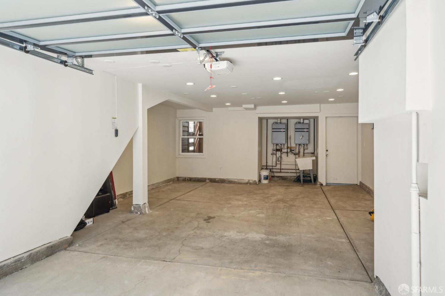 Detail Gallery Image 10 of 18 For 28 Sonoma St, San Francisco,  CA 94133 - – Beds | – Baths