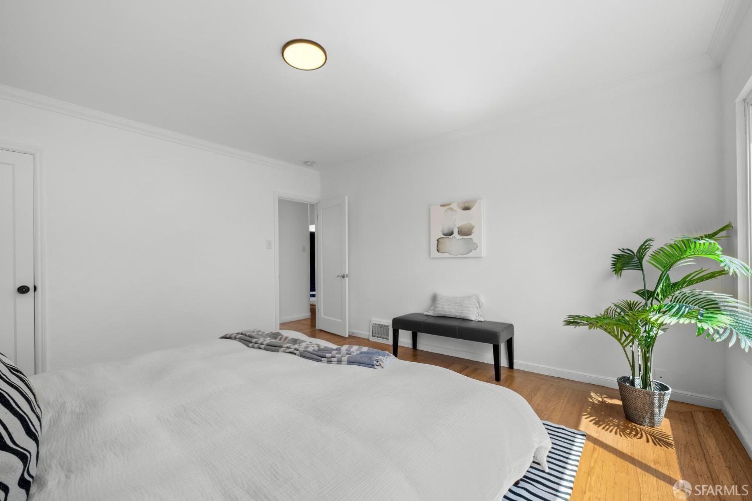 Detail Gallery Image 21 of 61 For 2925 Kirkham St, San Francisco,  CA 94122 - 2 Beds | 1 Baths