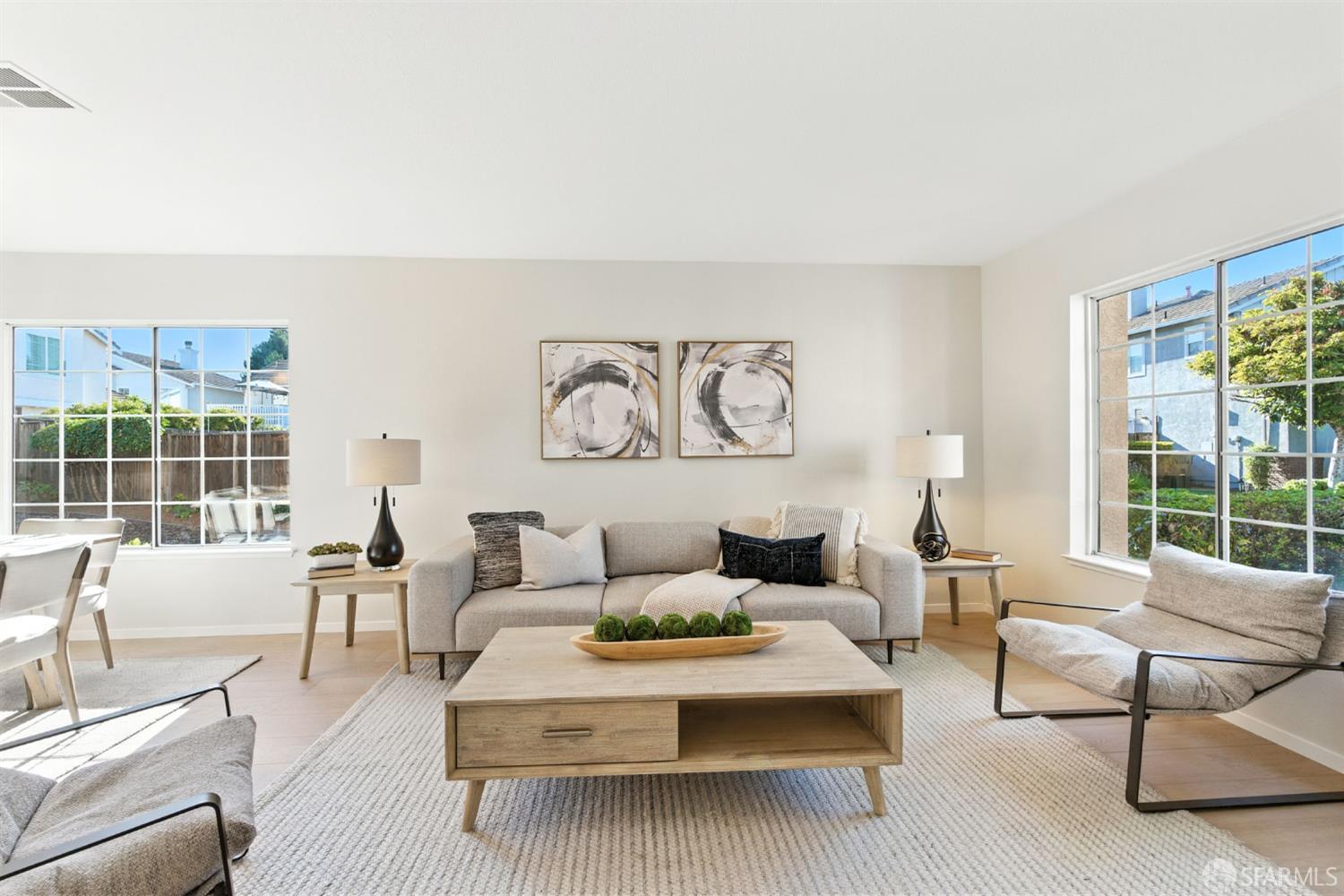 Detail Gallery Image 5 of 19 For 275 Brady Ct, Martinez,  CA 94553 - 4 Beds | 2/1 Baths