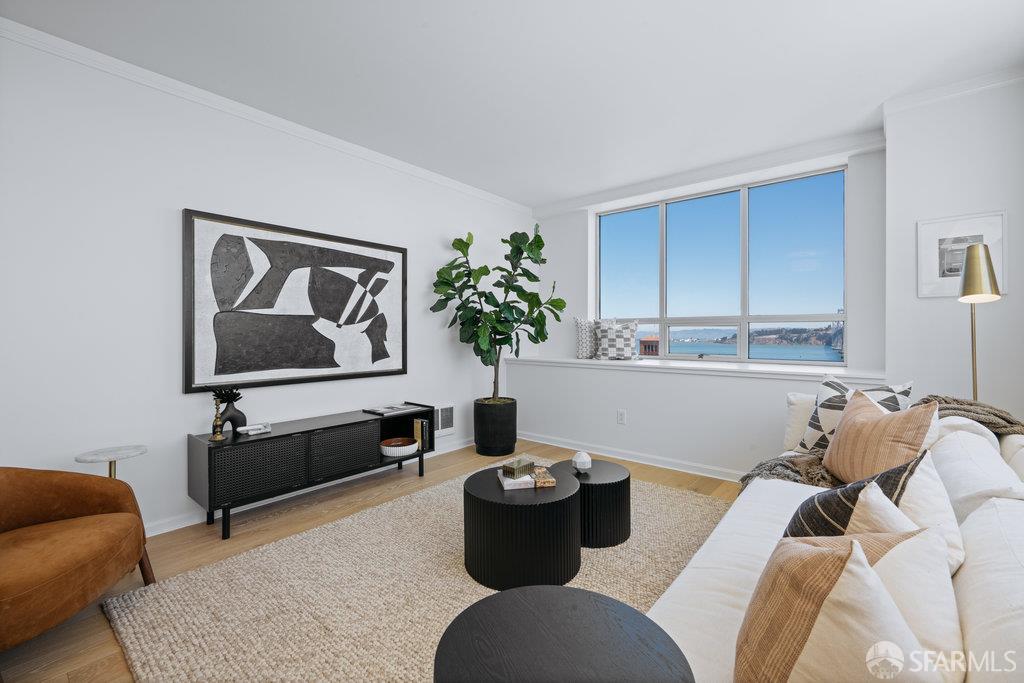Photo #6: 425050343 Listing 