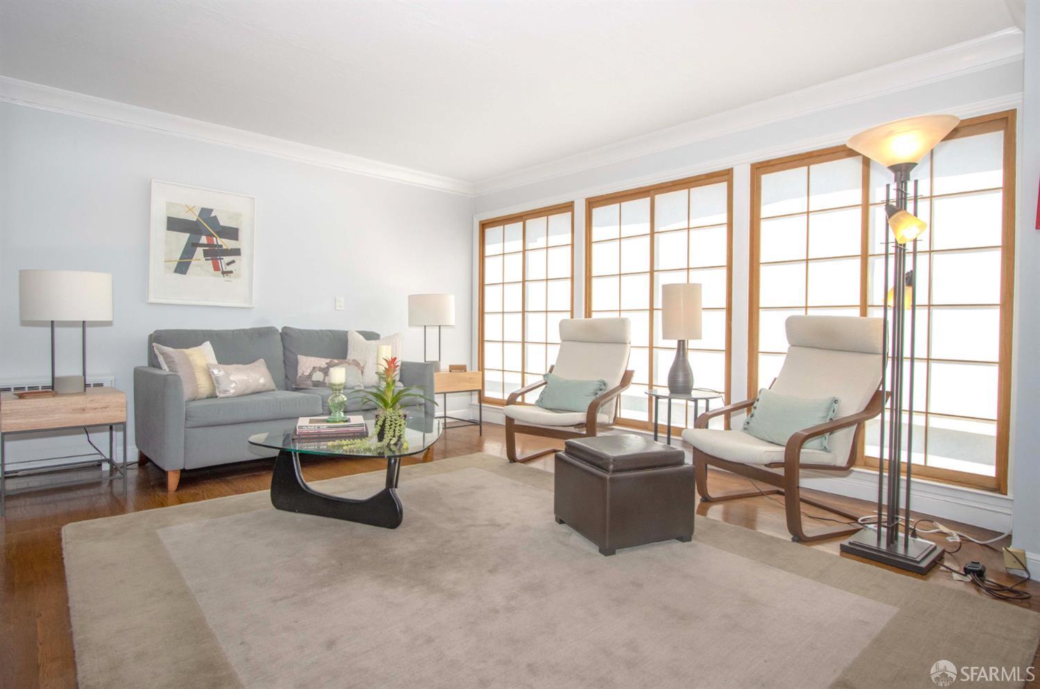 Photo #2: 425067414 Listing 