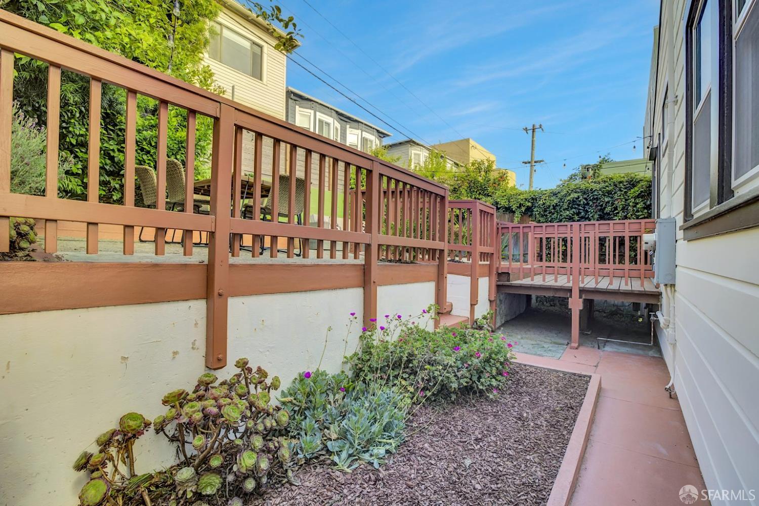 Detail Gallery Image 17 of 24 For 2316 Cecilia Ave, San Francisco,  CA 94116 - 2 Beds | 1 Baths