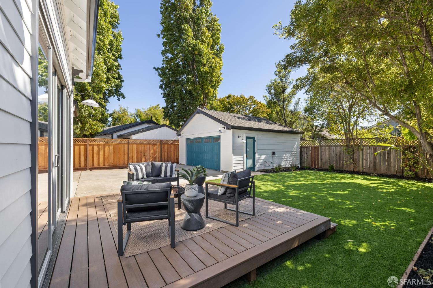 Detail Gallery Image 23 of 28 For 29 Humboldt Rd, Burlingame,  CA 94010 - 4 Beds | 3/1 Baths