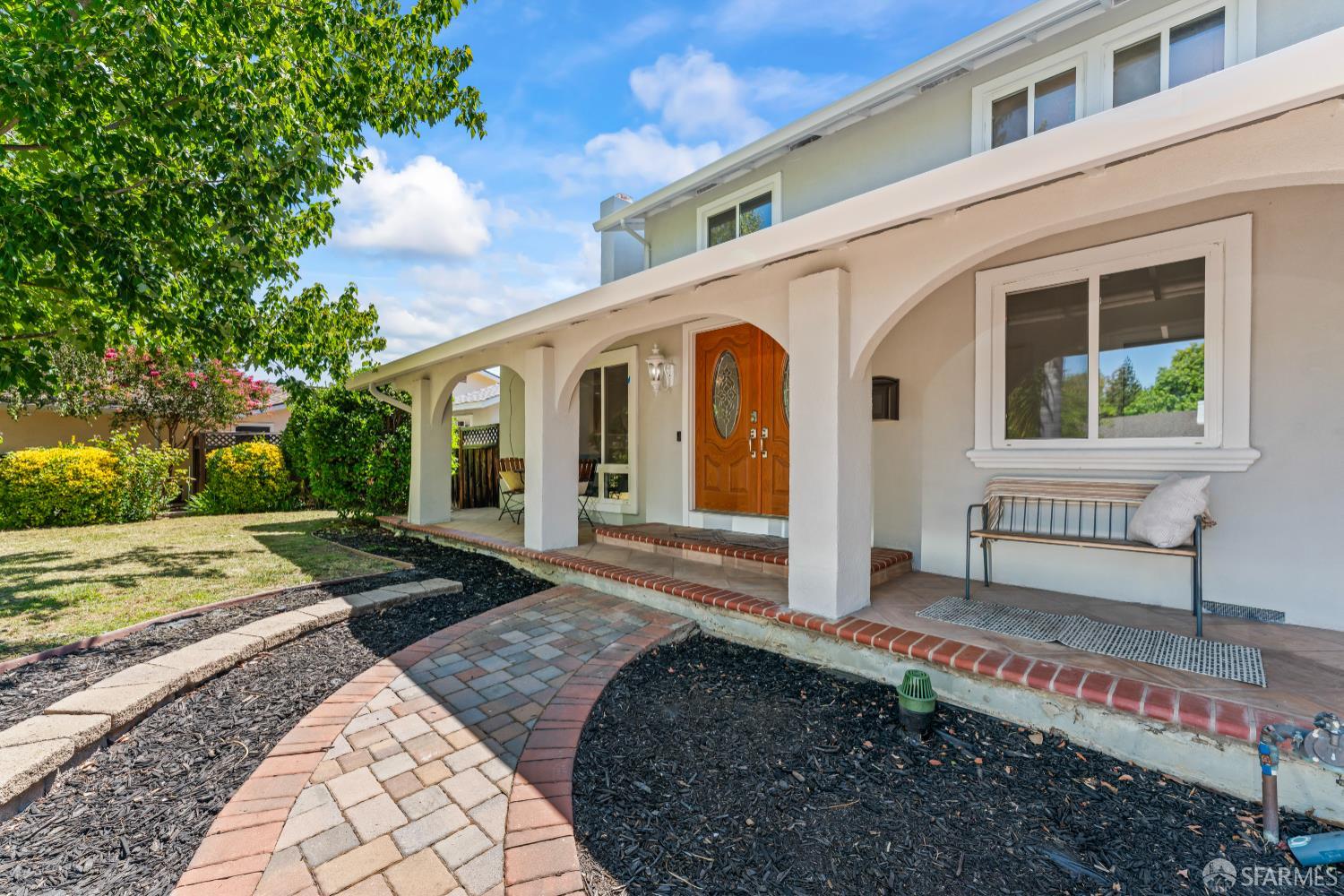Detail Gallery Image 4 of 52 For 5108 Brookside Ct, Concord,  CA 94521 - 4 Beds | 3 Baths