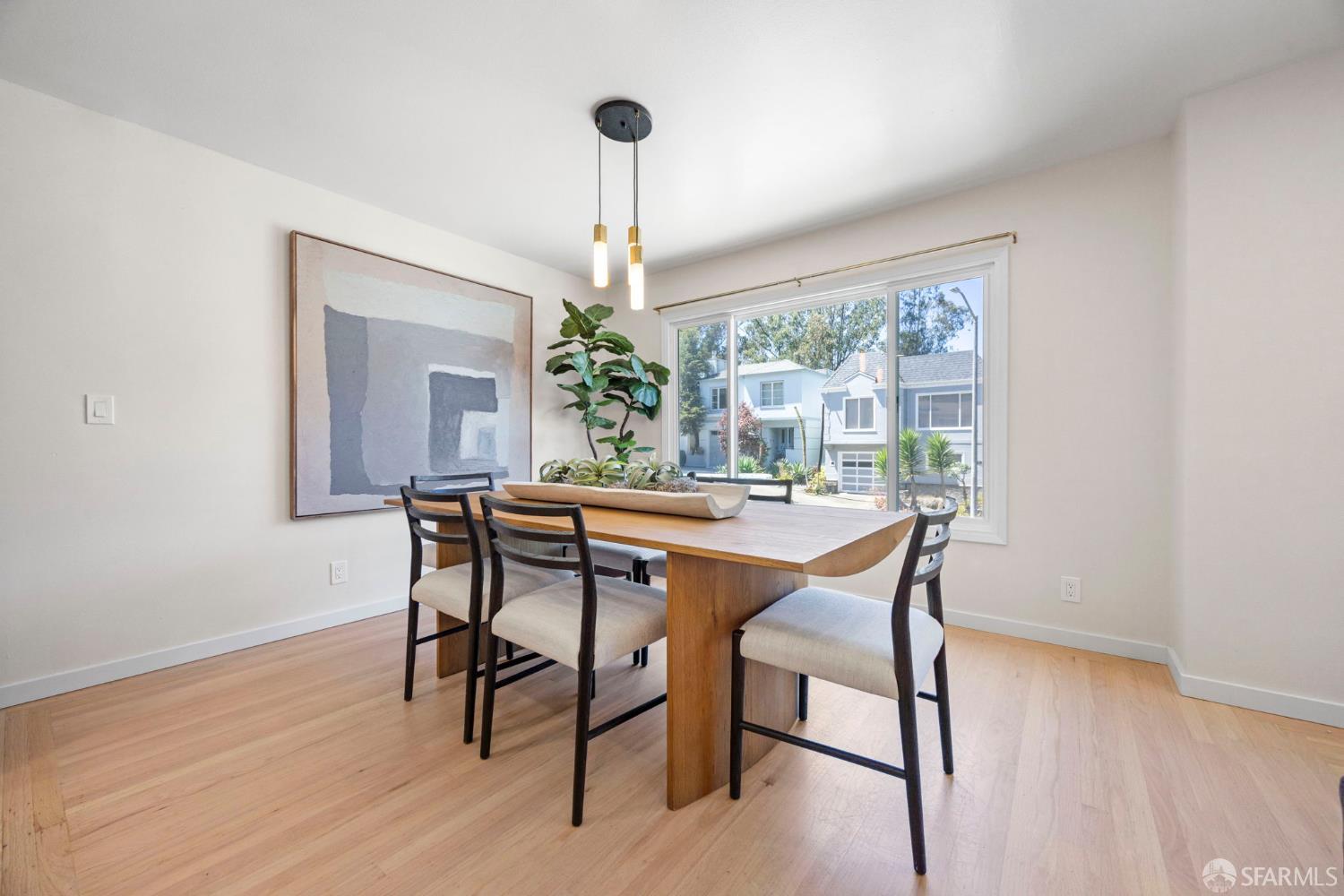 Detail Gallery Image 11 of 51 For 57 Dellbrook Ave, San Francisco,  CA 94131 - 3 Beds | 3 Baths