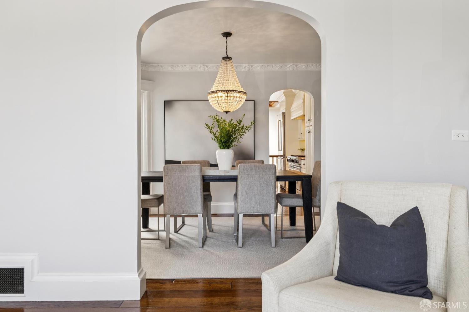 Detail Gallery Image 6 of 39 For 2663 17th Ave, San Francisco,  CA 94116 - 3 Beds | 2/1 Baths