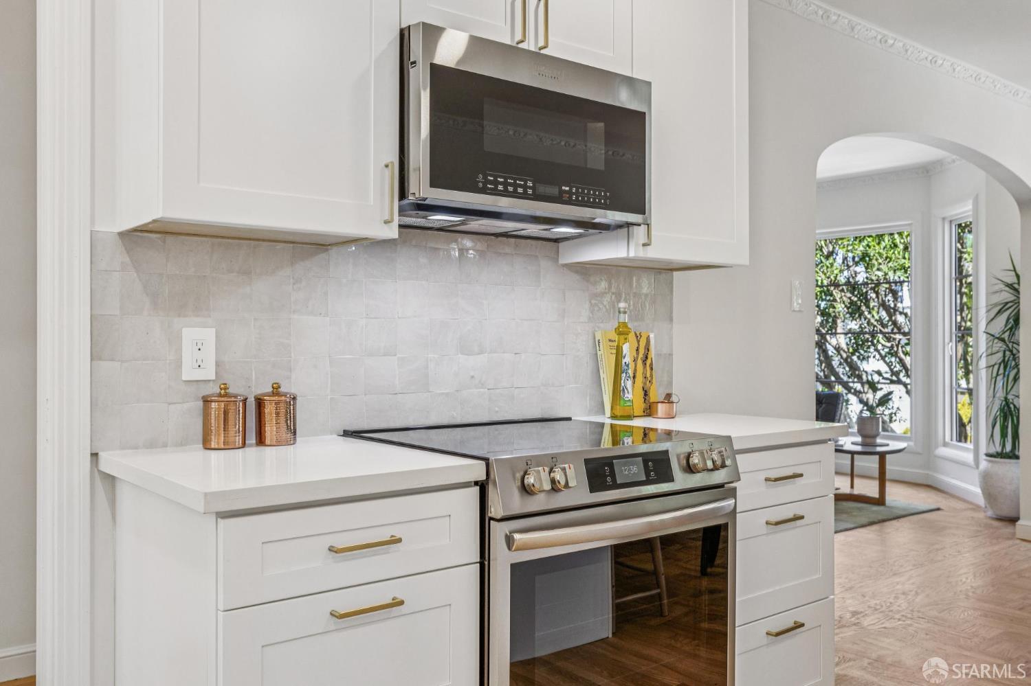 Photo #10: 425066983 Listing: Photo #10