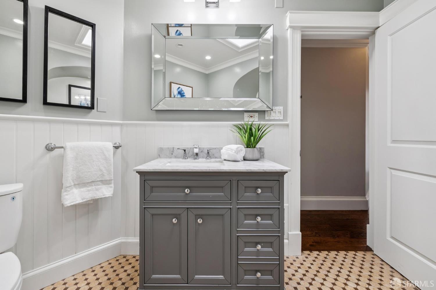 Detail Gallery Image 17 of 39 For 2663 17th Ave, San Francisco,  CA 94116 - 3 Beds | 2/1 Baths