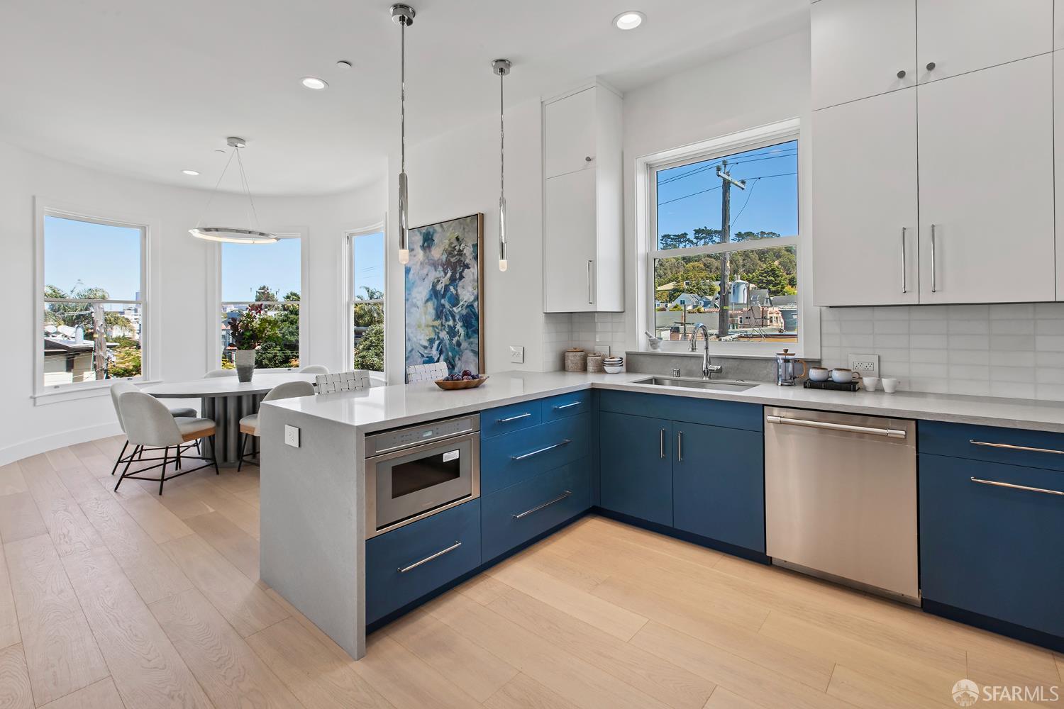 Detail Gallery Image 16 of 60 For 2703 21st St, San Francisco,  CA 94110 - 3 Beds | 3 Baths