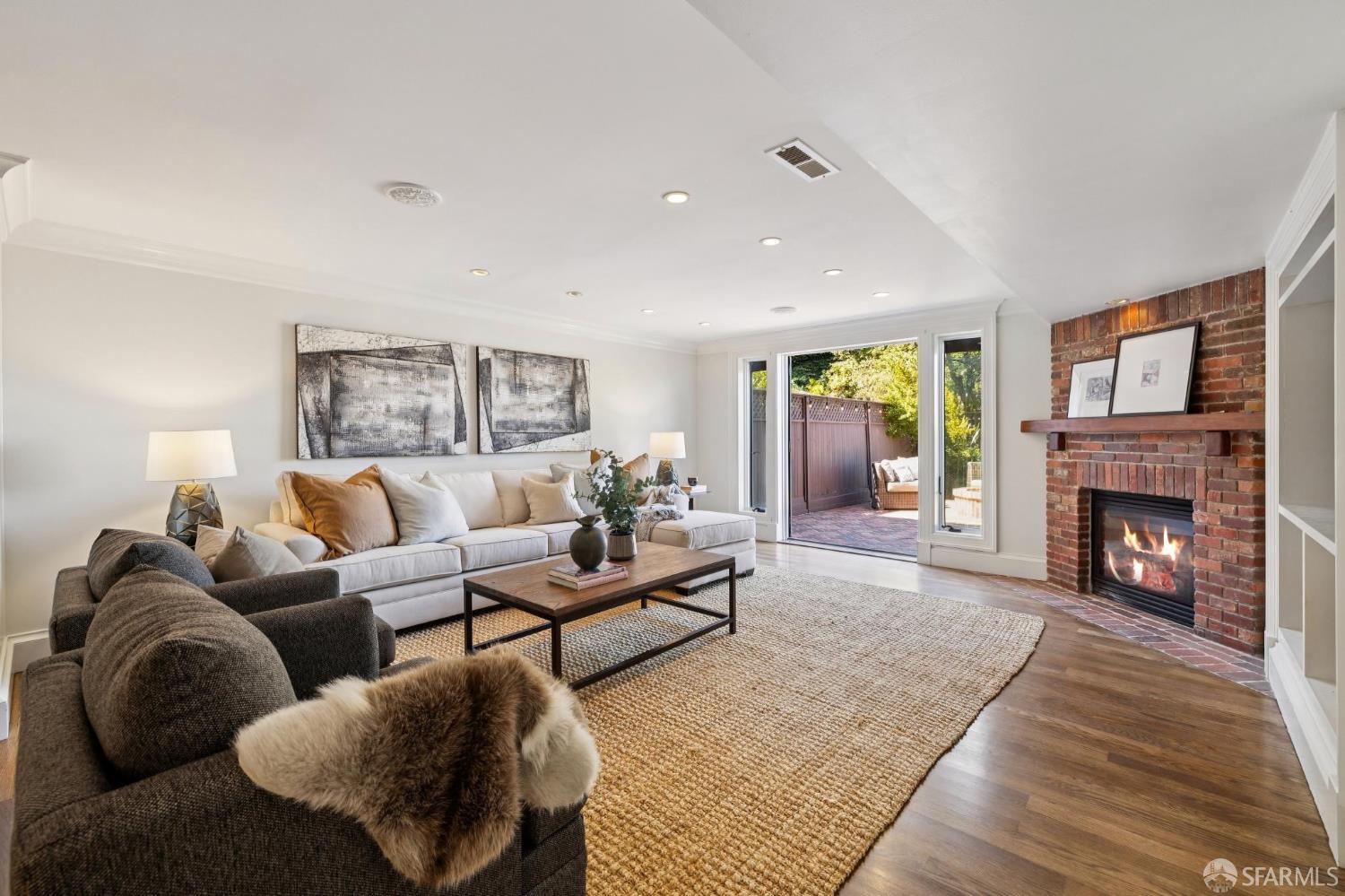 Detail Gallery Image 23 of 39 For 2663 17th Ave, San Francisco,  CA 94116 - 3 Beds | 2/1 Baths