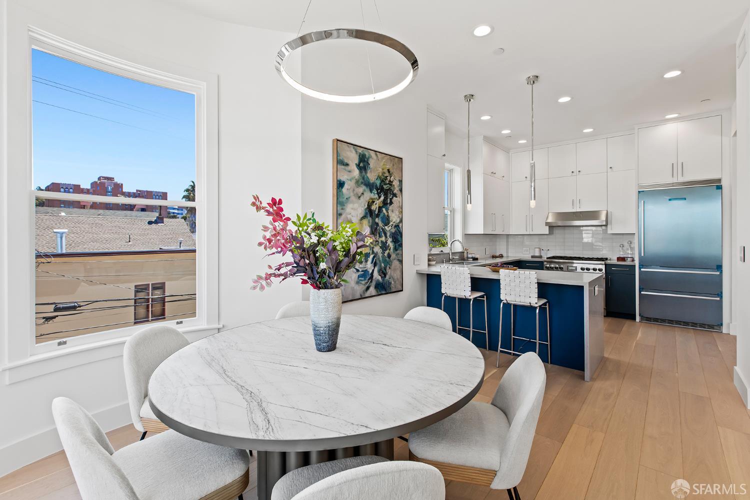 Detail Gallery Image 11 of 60 For 2703 21st St, San Francisco,  CA 94110 - 3 Beds | 3 Baths