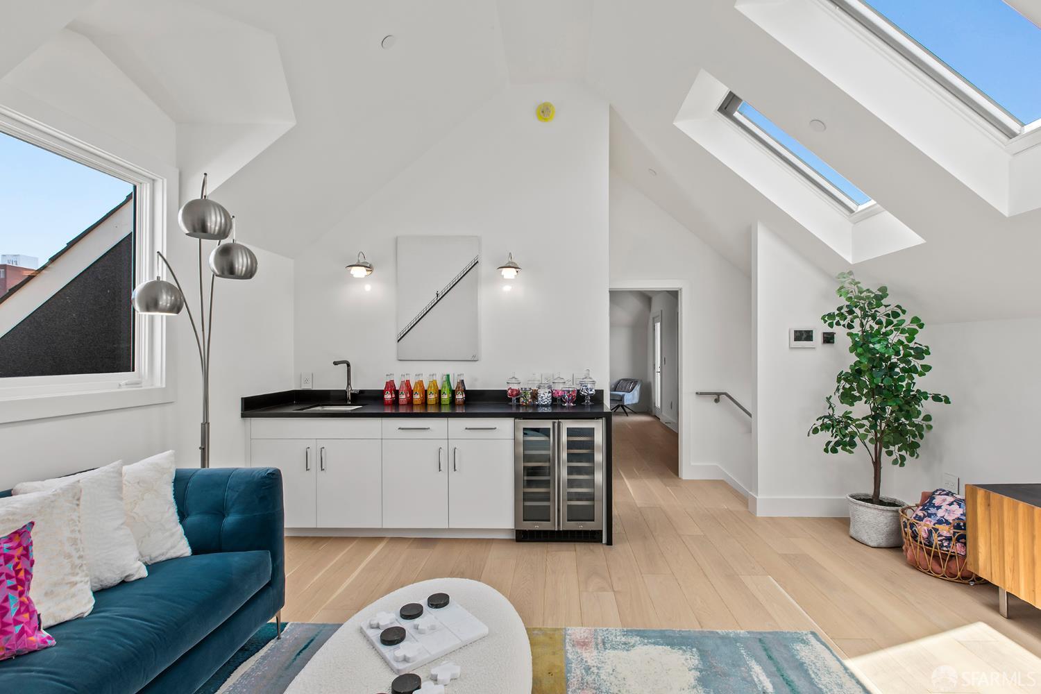 Detail Gallery Image 37 of 60 For 2703 21st St, San Francisco,  CA 94110 - 3 Beds | 3 Baths
