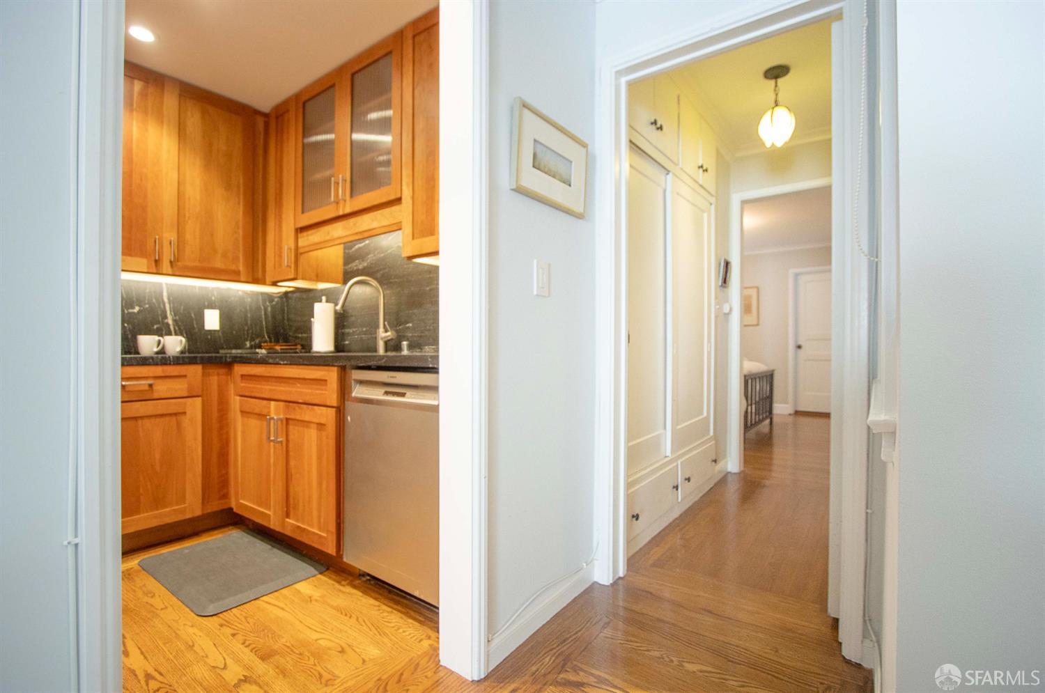 Photo #26: 425067414 Listing: Photo #26