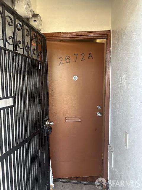 Detail Gallery Image 2 of 22 For 2672 Fruitvale Ave, Oakland,  CA 94601 - 4 Beds | 4 Baths