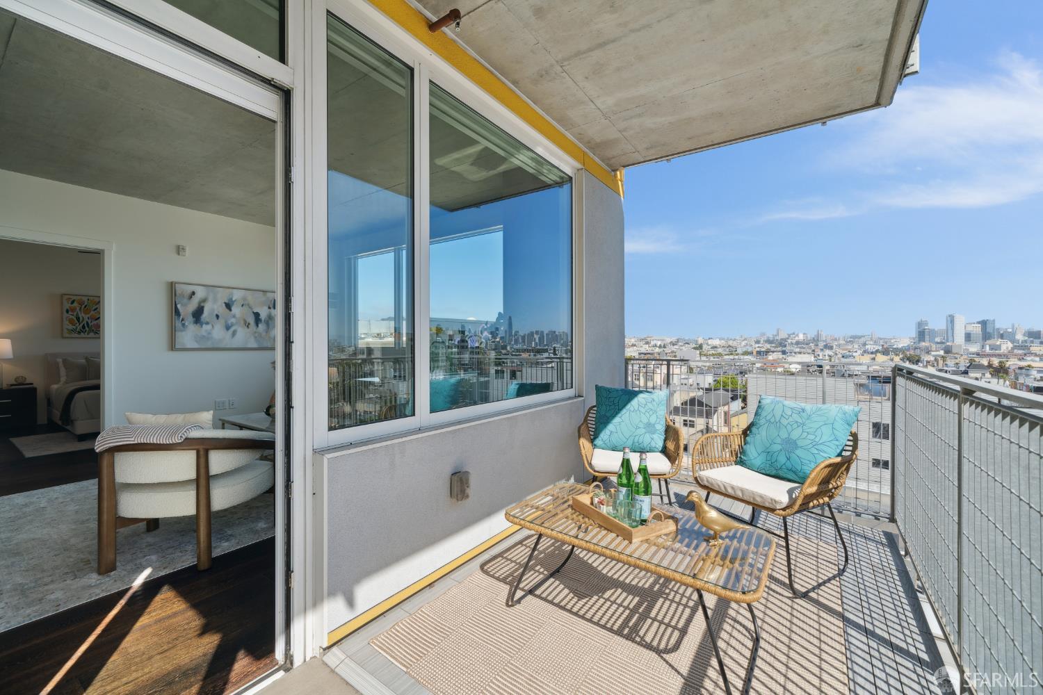 Photo #3: 425067619 Listing 