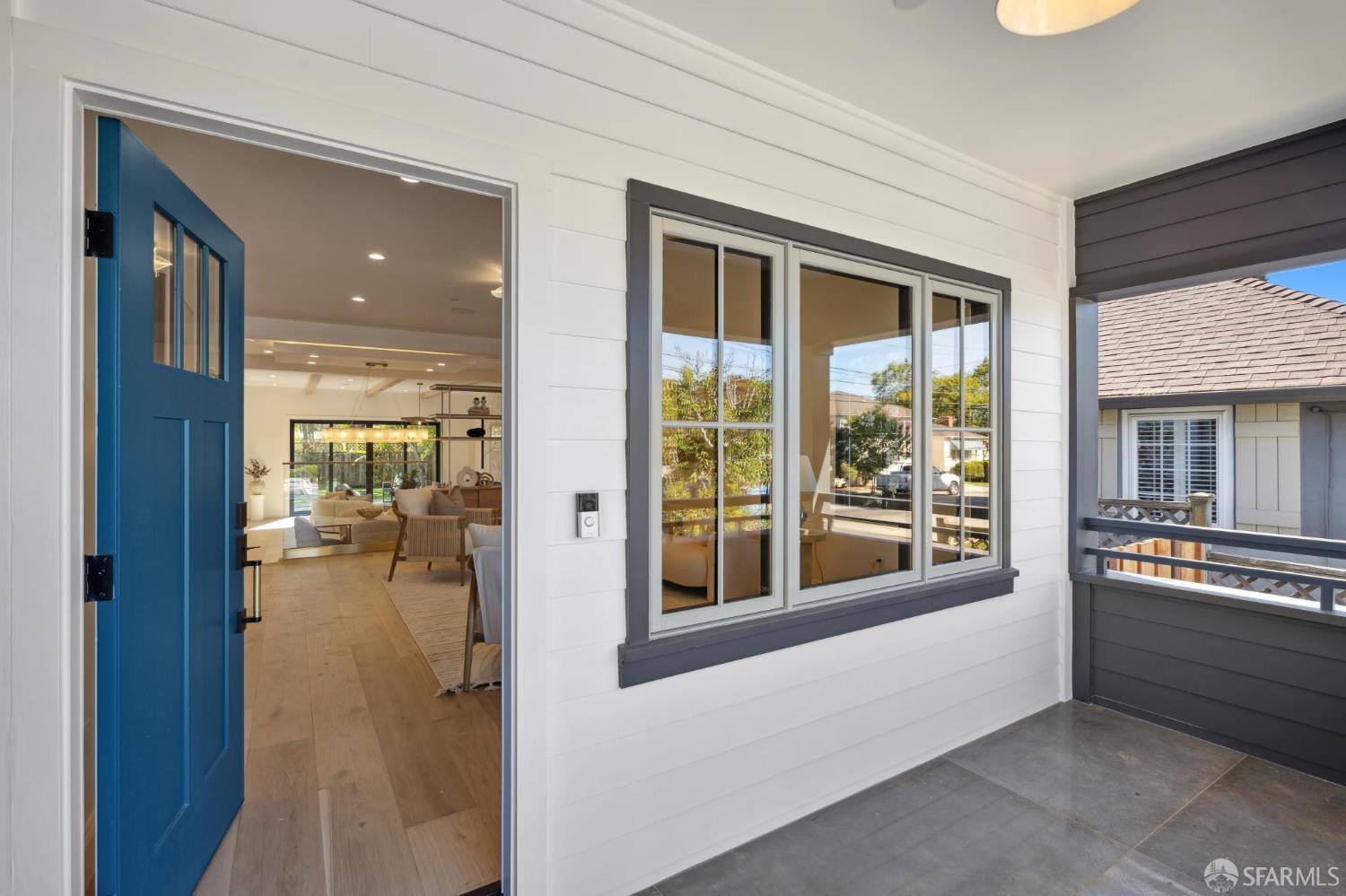 Detail Gallery Image 4 of 28 For 29 Humboldt Rd, Burlingame,  CA 94010 - 4 Beds | 3/1 Baths