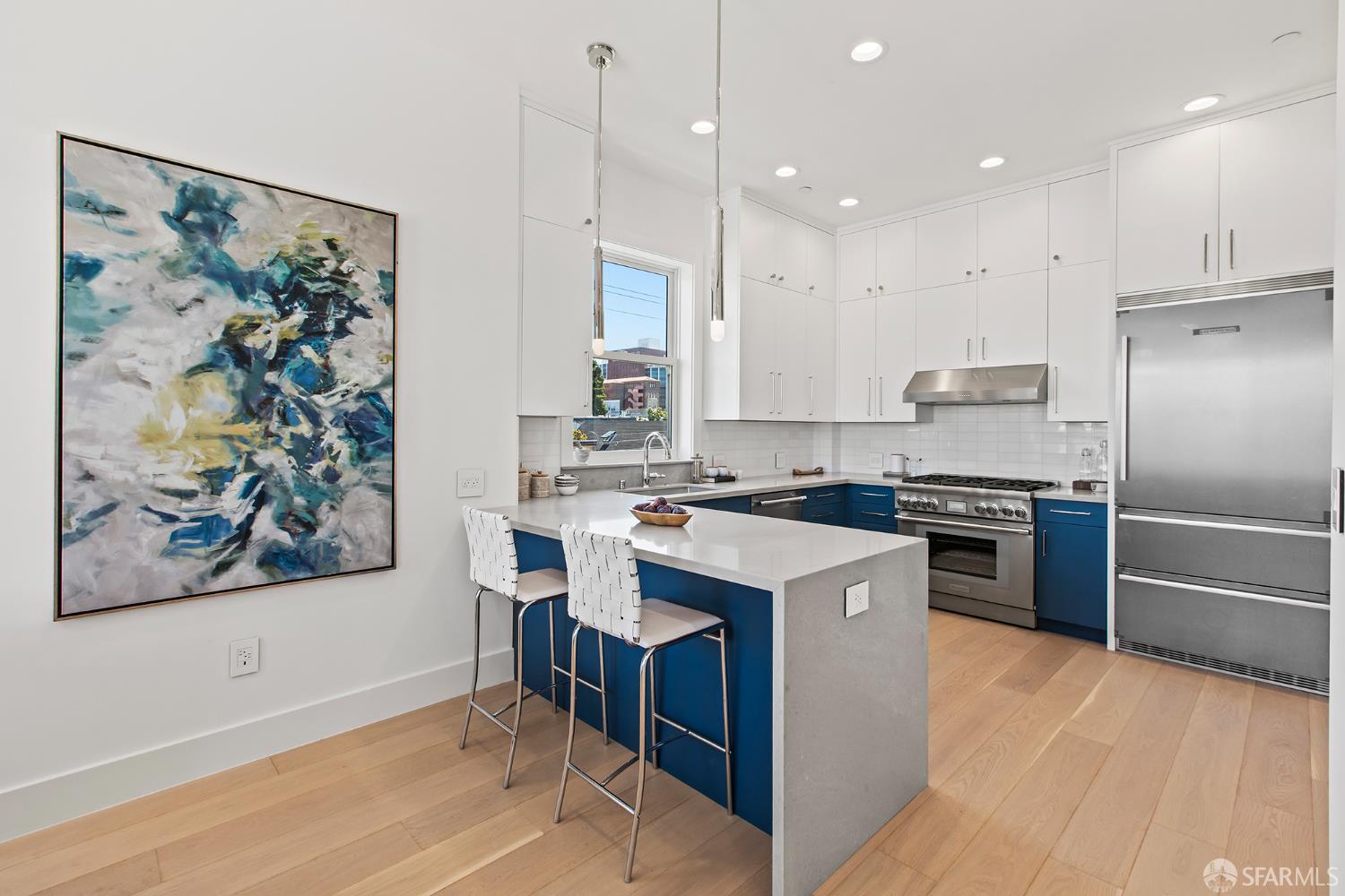 Detail Gallery Image 13 of 60 For 2703 21st St, San Francisco,  CA 94110 - 3 Beds | 3 Baths