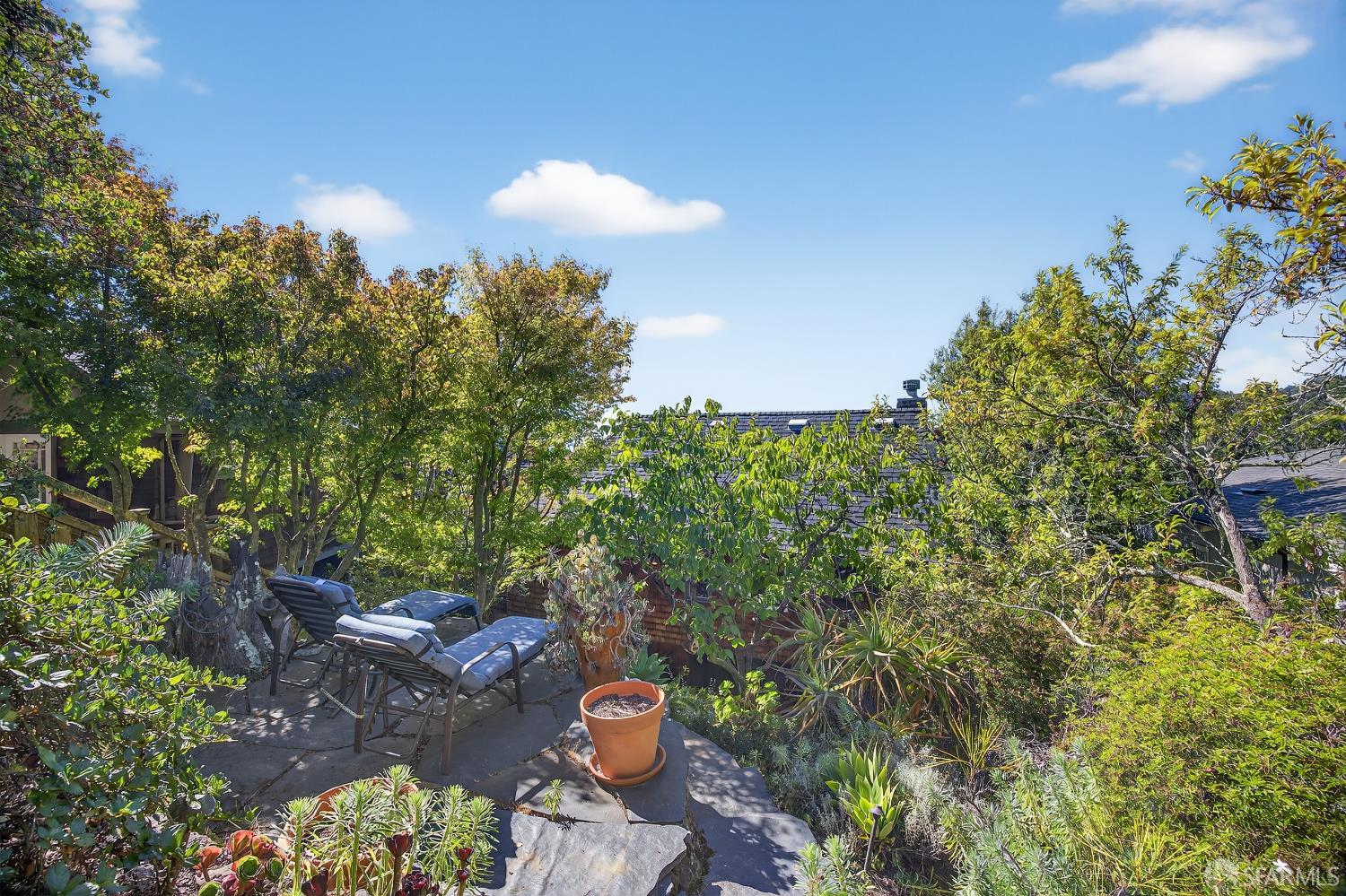 Detail Gallery Image 53 of 59 For 7172 Norfolk Rd, Berkeley,  CA 94705 - 4 Beds | 2/1 Baths