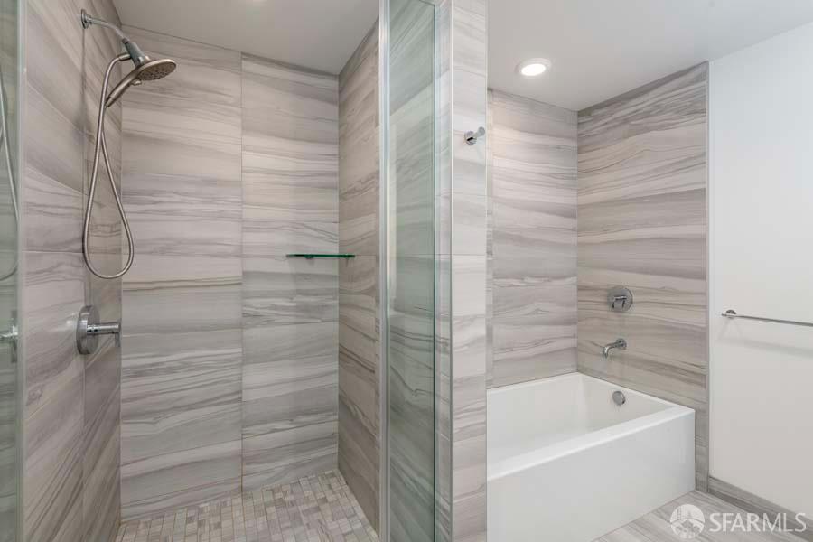 Detail Gallery Image 29 of 33 For 201 Folsom St 15c,  San Francisco,  CA 94105 - 2 Beds | 2 Baths