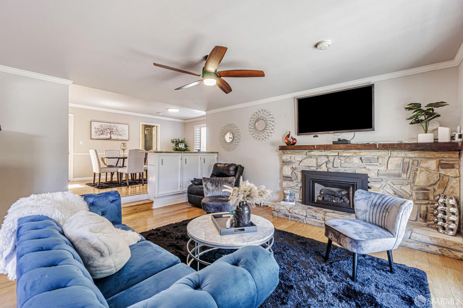 Detail Gallery Image 11 of 63 For 5111 Paul Scarlet Dr, Concord,  CA 94521 - 6 Beds | 3 Baths