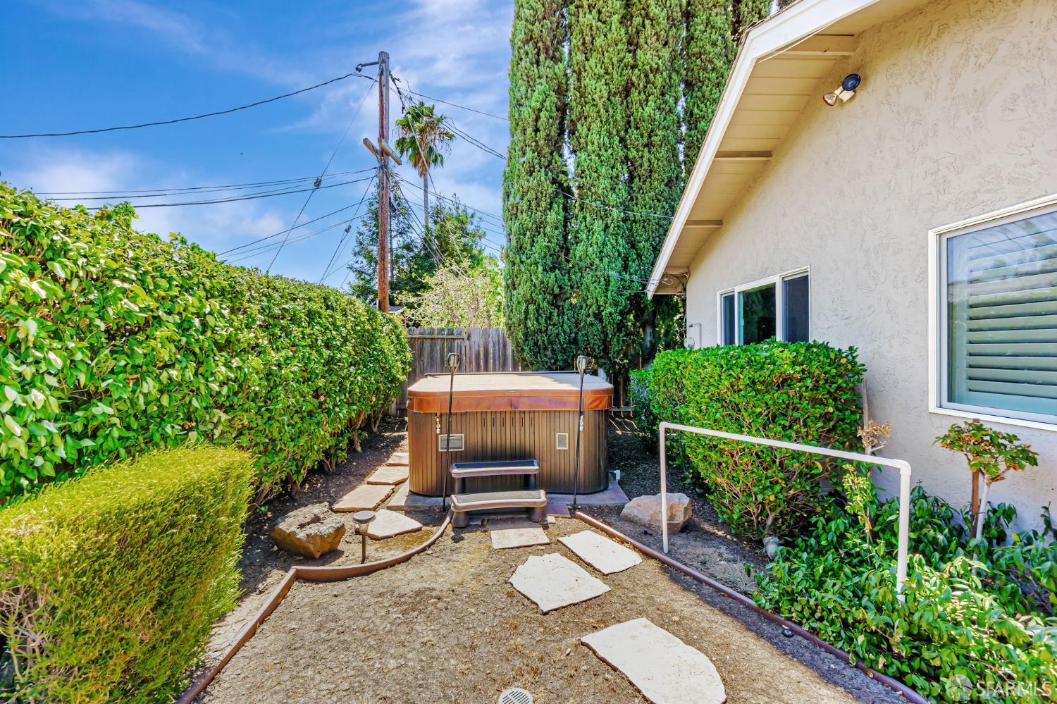 Detail Gallery Image 61 of 63 For 5111 Paul Scarlet Dr, Concord,  CA 94521 - 6 Beds | 3 Baths