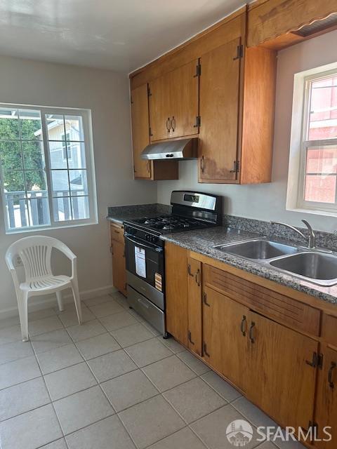 Detail Gallery Image 18 of 22 For 2672 Fruitvale Ave, Oakland,  CA 94601 - 4 Beds | 4 Baths