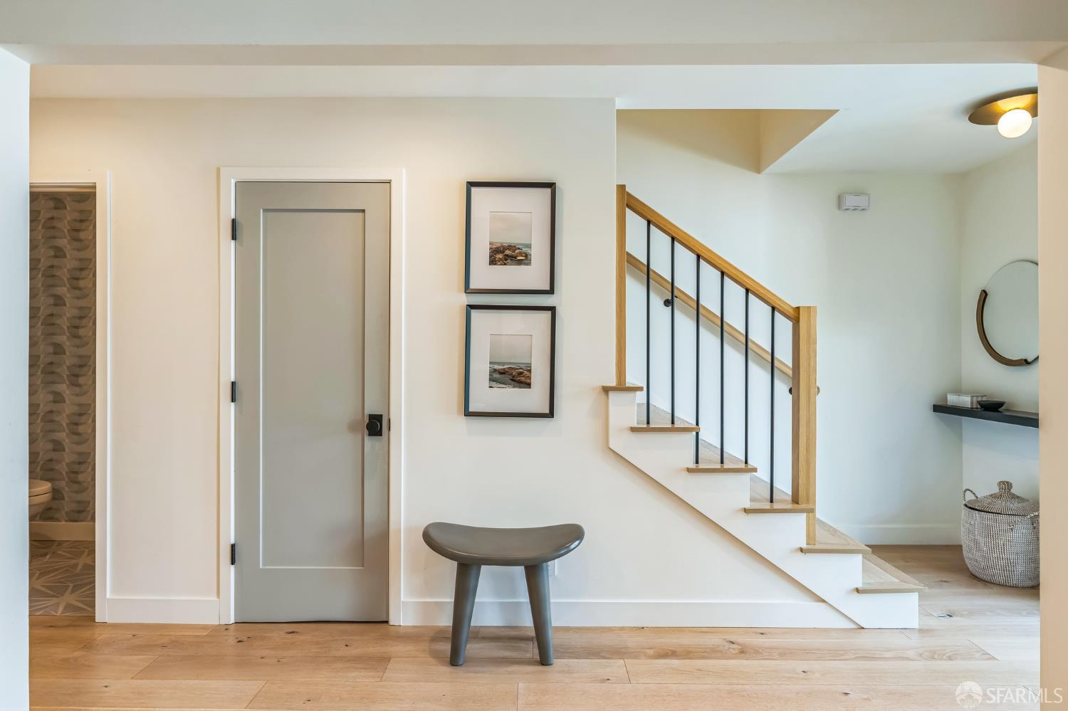 Detail Gallery Image 6 of 34 For 1130 Continentals Way, Belmont,  CA 94002 - 3 Beds | 2/1 Baths