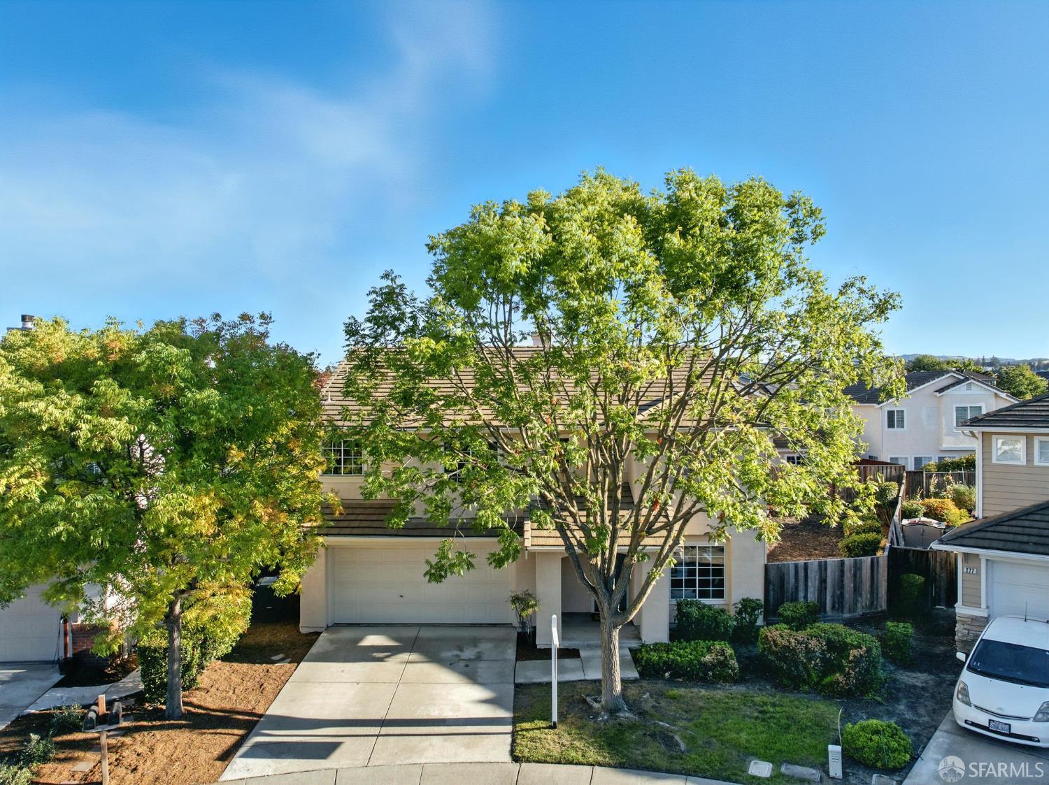 Detail Gallery Image 2 of 19 For 275 Brady Ct, Martinez,  CA 94553 - 4 Beds | 2/1 Baths