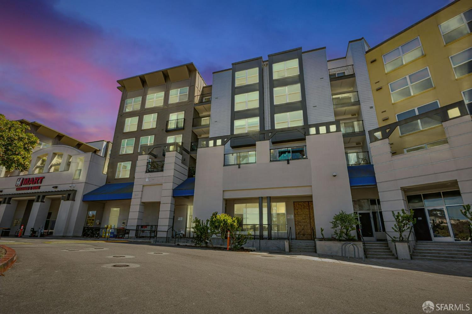 Browse active condo listings in Lake Merced