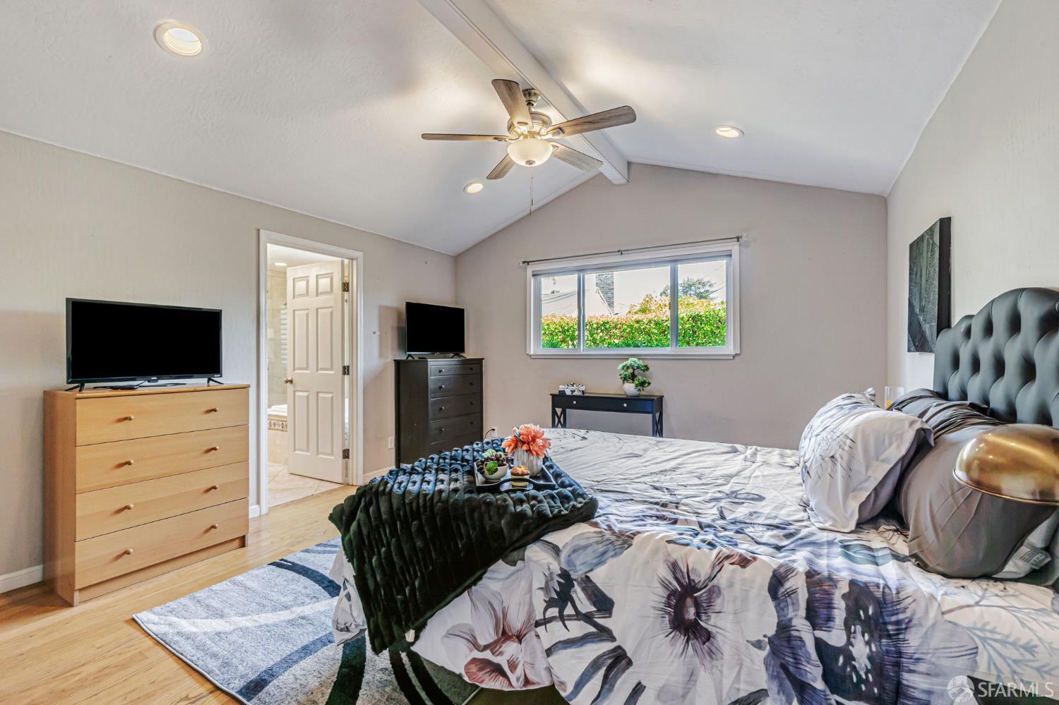 Detail Gallery Image 37 of 63 For 5111 Paul Scarlet Dr, Concord,  CA 94521 - 6 Beds | 3 Baths