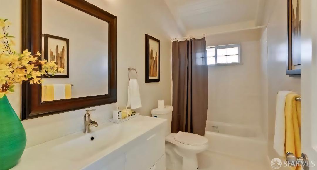 Detail Gallery Image 7 of 19 For 1540 Mono Ave, San Lorenzo,  CA 94578 - 5 Beds | 2/1 Baths