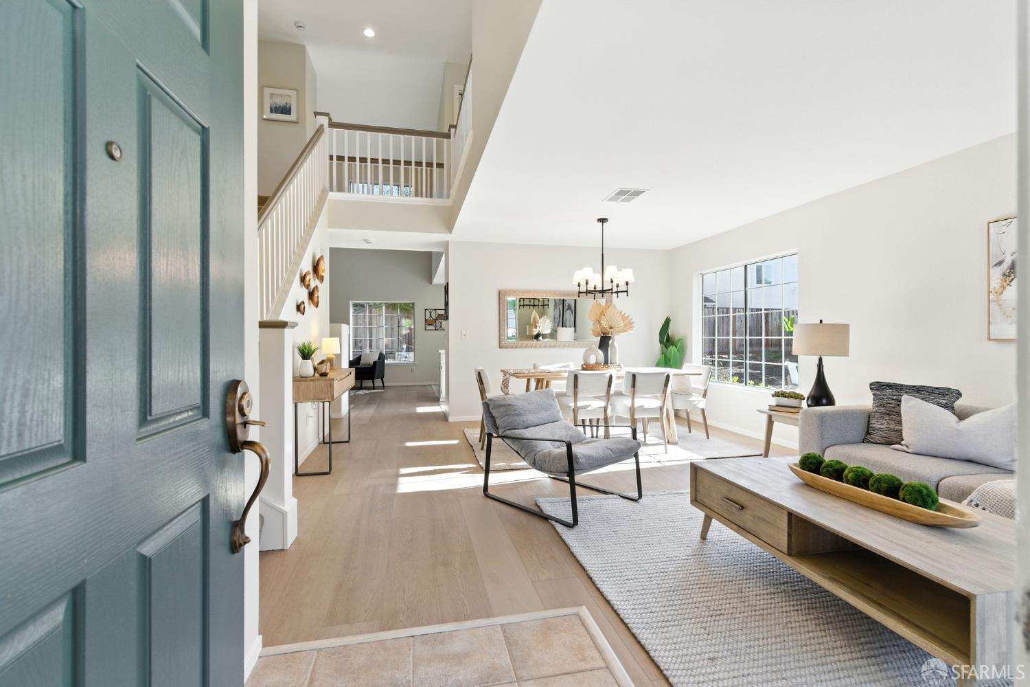Detail Gallery Image 4 of 19 For 275 Brady Ct, Martinez,  CA 94553 - 4 Beds | 2/1 Baths
