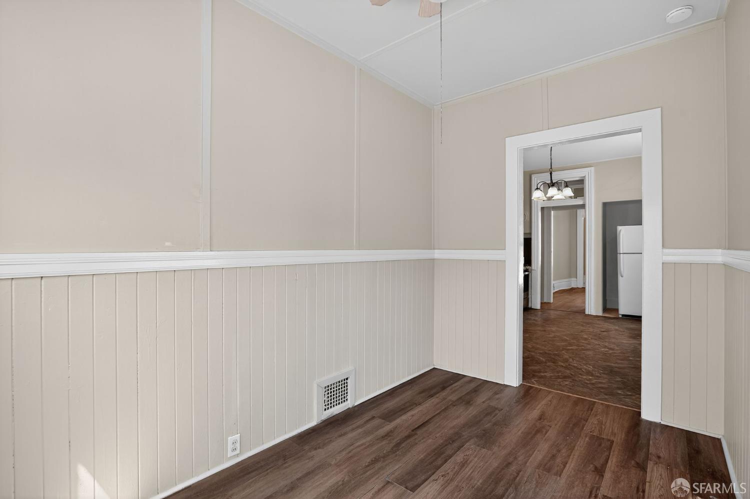 Detail Gallery Image 19 of 32 For 2027 Quesada Ave, San Francisco,  CA 94124 - 3 Beds | 2 Baths