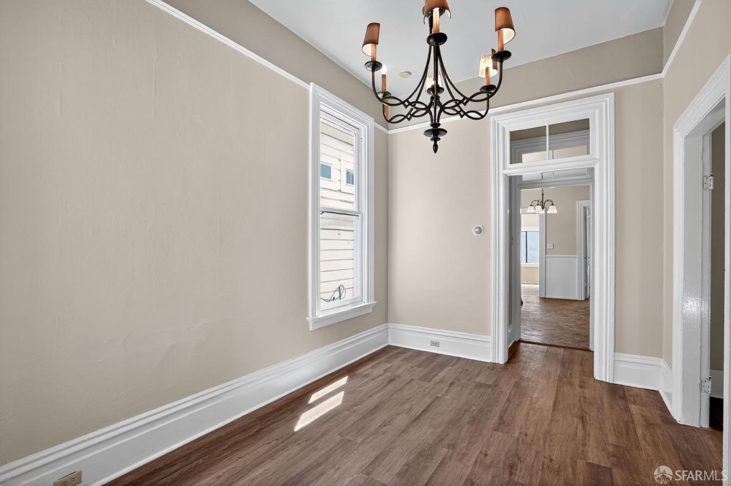 Detail Gallery Image 15 of 32 For 2027 Quesada Ave, San Francisco,  CA 94124 - 3 Beds | 2 Baths